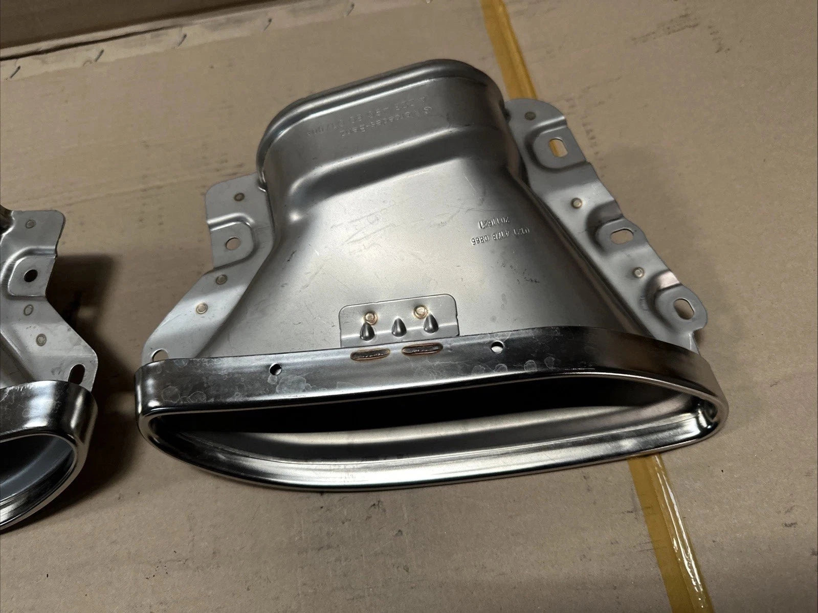 Mercedes S-Class W223 Exhaust Tips LEFT/RIGHT OEM Look Like New Part# A2234906101/6001