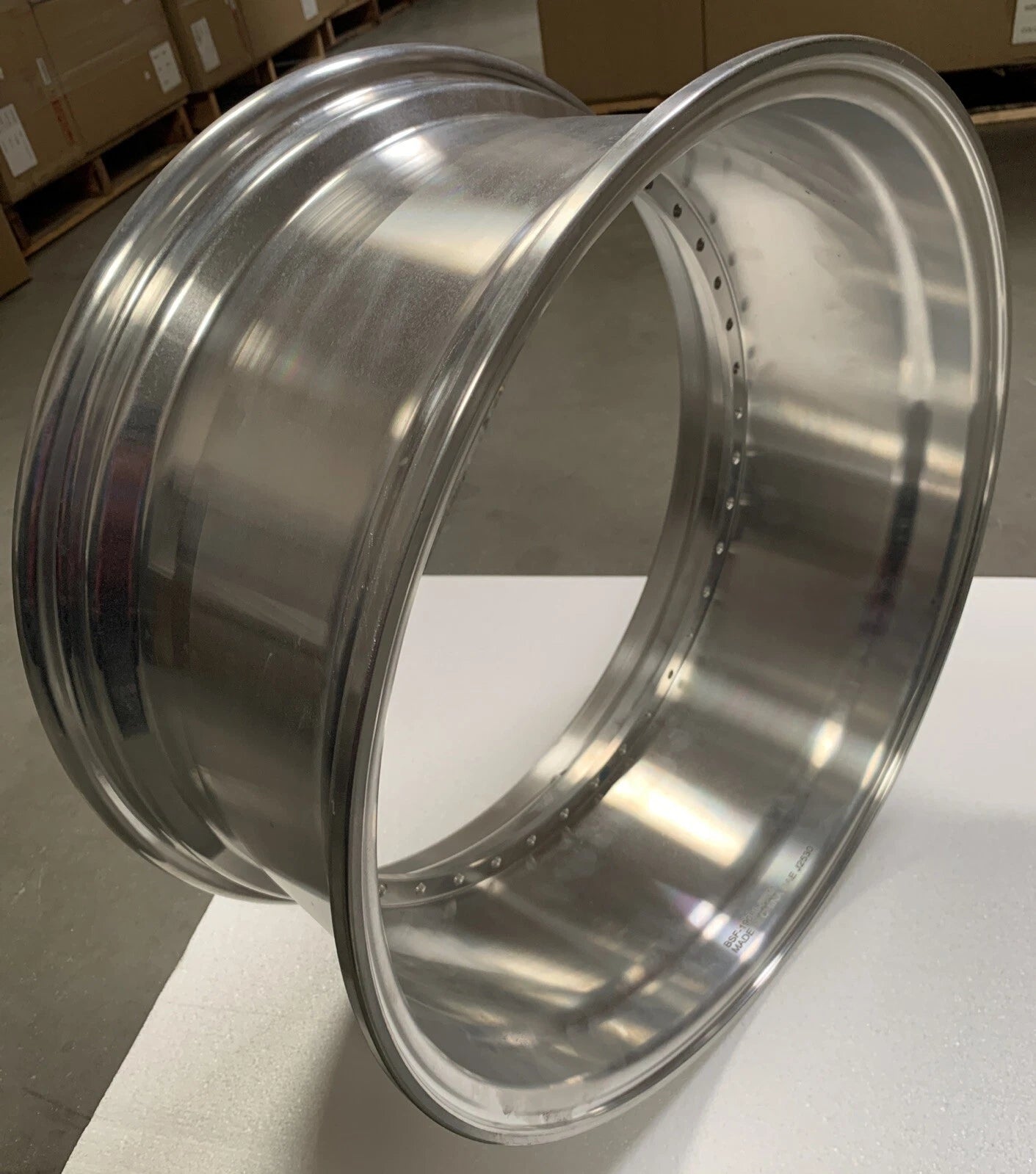 19" Step Barrel with 2.75" Lip Flow Form, 40 Holes US. Standard for 2-Piece Wheel RAW or Polished